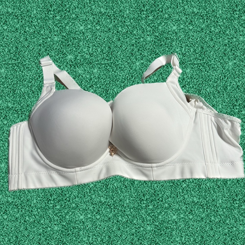 Amazon White Push Up Bra 46B NWOT